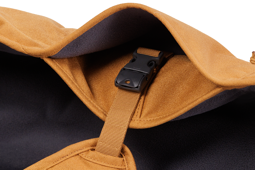 0003s_0002_05152_Overcoat-Fuse-Insulated-Vest_Brown-Bear-_240__Buckle-Detail_STUDIO_2.png