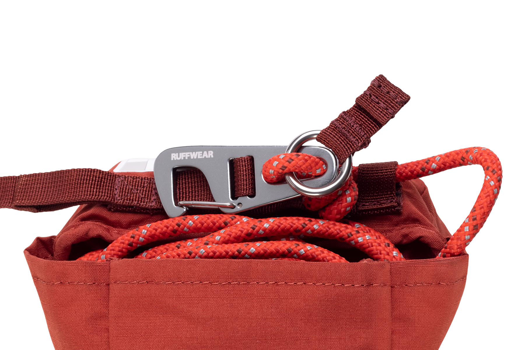 40211-Knot-A-Hitch-Red-Clay-Top-Compartment-SMALL_630cb39c-a1d3-457b-8ec5-5f0325309542.png
