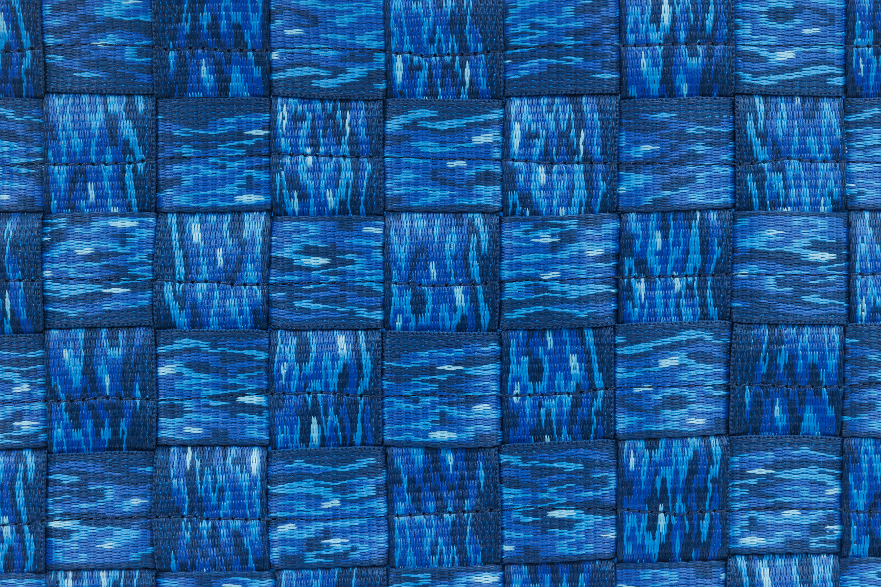 CompressedPNG-3796_Webbing-Basket_Ocean-Distortion_Pattern_STUDIO.png