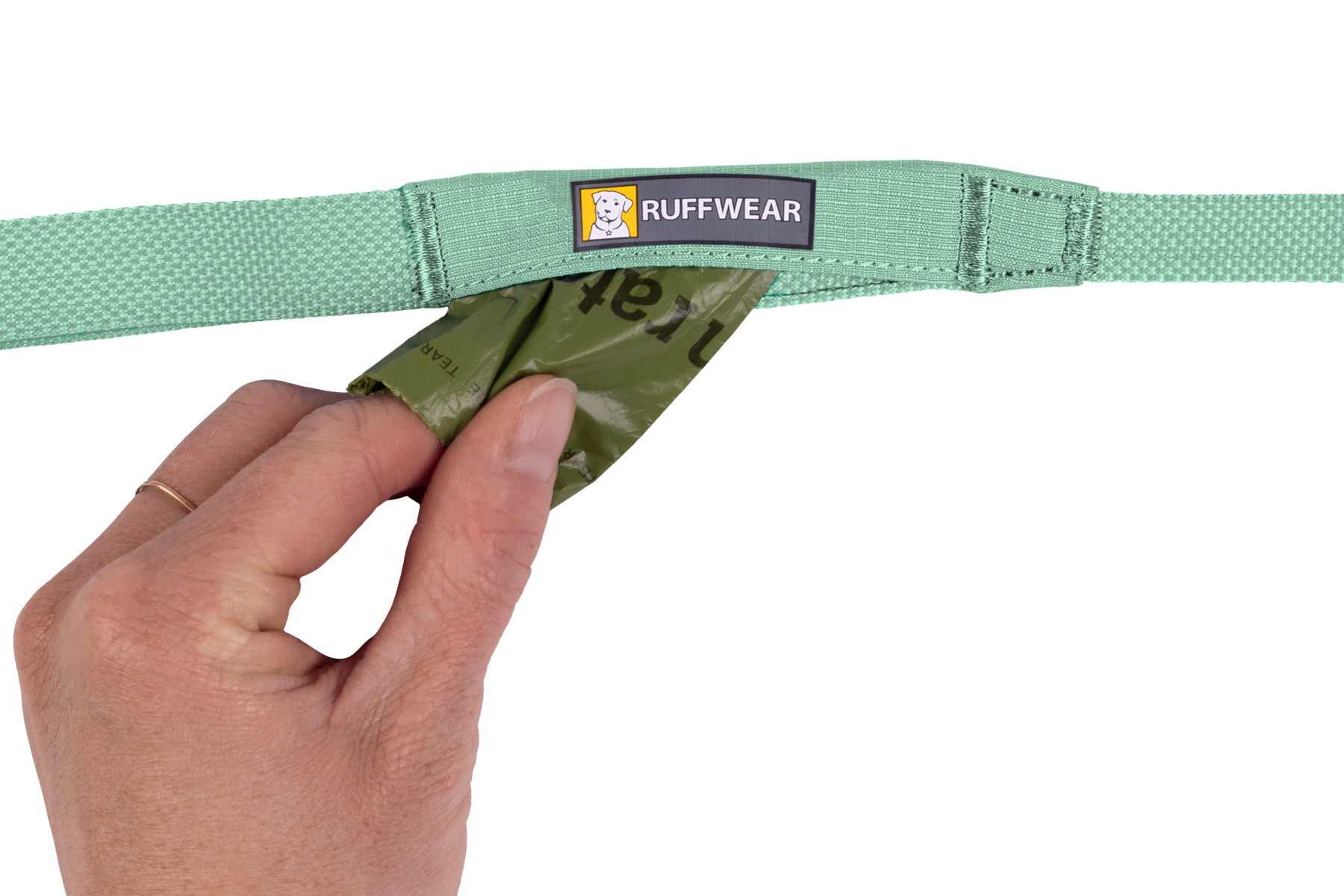 CompressedPNG-4085-Hi-And-Light-Leash-Sage-Green-Pocket-STUDIO.png